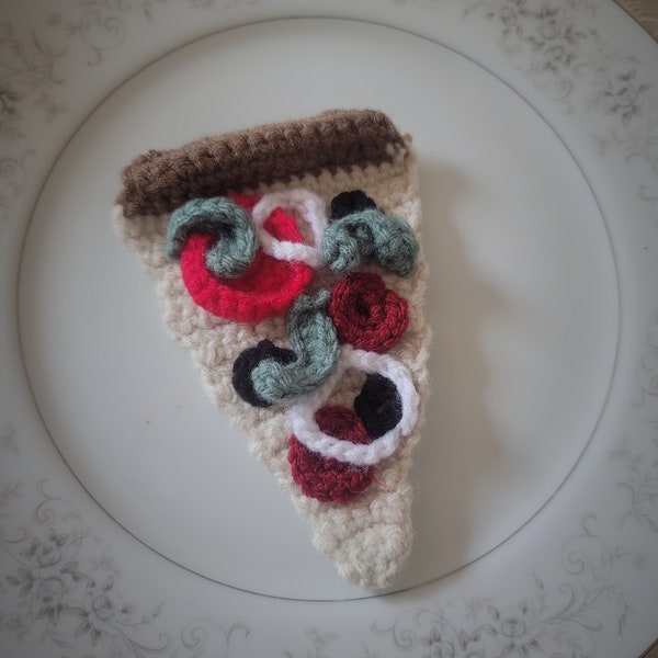 Crochet pizza slice ~ Play food!