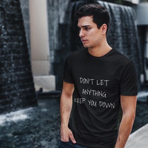 インスピレーションTシャツ、モチベーションシャツ、ポジティブバイブストップ、ユニセックスグラフィックTシャツ、励ましTシャツ 画像 6
