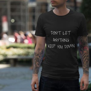インスピレーションTシャツ、モチベーションシャツ、ポジティブバイブストップ、ユニセックスグラフィックTシャツ、励ましTシャツ 画像 5