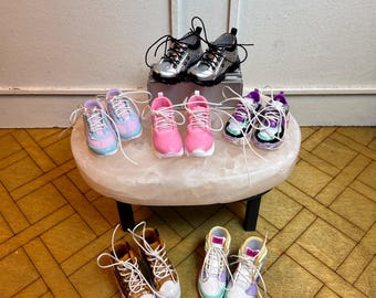 Sneakers for the fashion dolls
