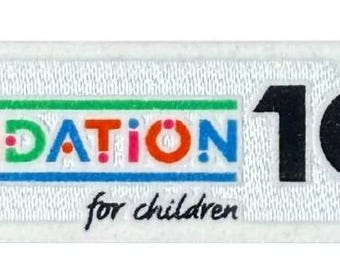 Insignia de manga de la Fundación UEFA – Parche del 10.º aniversario – Parche termoadhesivo para camiseta de fútbol – Licencia oficial de la UEFA – Estilo para usar en partidos
