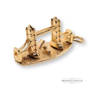 Large 9ct Yellow Gold London Bridge Charm, Solid Gold British Tourist Souvenir, Vintage, British English Tourist Gift of London Bridge UK