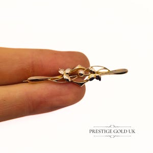 Vintage Gold Leaf Bar Brooch 9ct - Vintage Small Ornate Gold Brooch - Rose Gold Brooch - Small Minimalist Brooch - Dainty 9ct Gold Brooch