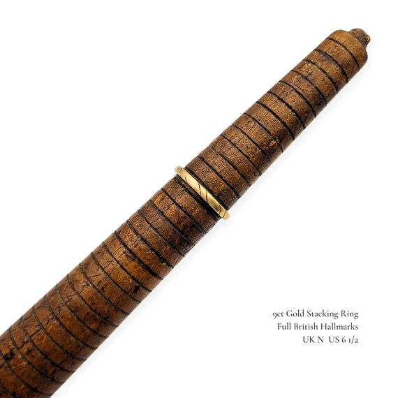 9ct Gold Stacking Ring, Narrow Bark Pattern Band,… - image 2