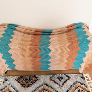 Vintage Handmade Knitted Yarn Chevron Pattern Throw Blanket