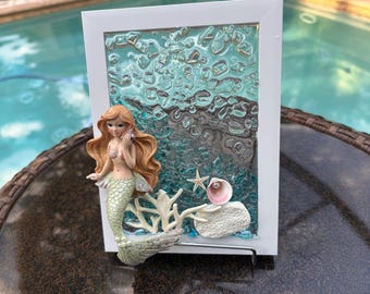 Mermaid resin frame/Mermaid on her shell phone/Coastal decor