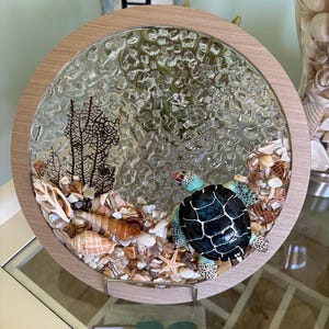 Turtle Round Frame/Coastal Wall Decor/Turtle Resin Art