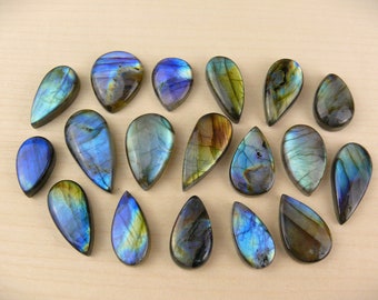 Cabochon in labradorite || Pietre preziose || Forma a goccia/a goccia/a pera