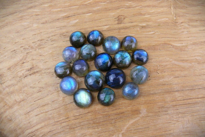 Kleine Labradorit Cabochons Rund 11x11mm / 10x10mm Bild 1