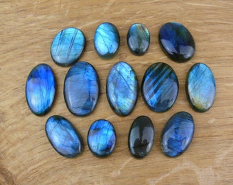 Labradoriet cabochons || ovaal