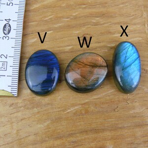 Labradorite Cabochons Oval image 9