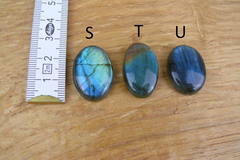 Labradorite Cabochons Oval image 8