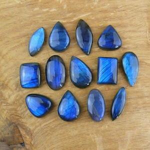 Blauer Labradorit Cabochons || Dreieckig, Viereckig, Oval, Tropfen