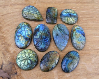 Labradorite sculptée / Grands Cabochons || Ovale, Larme, Rond, Carré