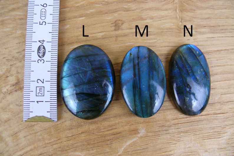 Cabochon de labradorite bleue ovale image 7