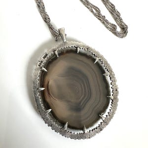 Brutalist Vintage 1979 Sterling Silber Achat Anhänger und Lange Halskette