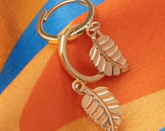 14k geelgouden bladdruppeloorbellen: hangoorringen voor dames