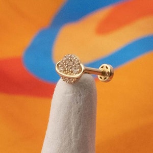 14k oro massiccio Saturno piercing, piercing, piercing perno, piercing per l'orecchio perno, piercing Cz, regalo per lei, orecchino di cartilagine, piercing planetario