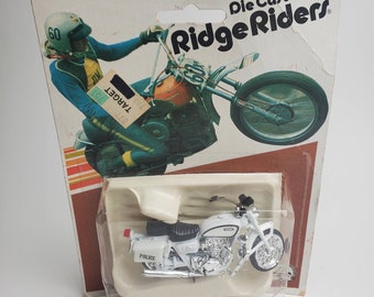 1977 Zee Toys Ridge Riders Yamaha 650 Police Motorcycle Die Cast Toy on unopened card. Law Enforcement.  Diecast.