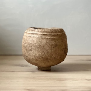 Paper Mache Vase, Medium Handmade Vessel, Textured, Aged Beige Color, Wabi Sabi, Imperfect Organic, Statement Piece, Sustainable, Neutral