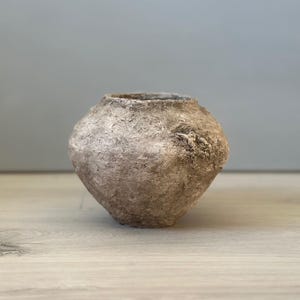 Paper Mache Vase, Small Handmade Vessel, Textured, Aged Beige Color, Wabi Sabi, Organic Statement Piece, Sustainable, Neutral Hand Sculpted