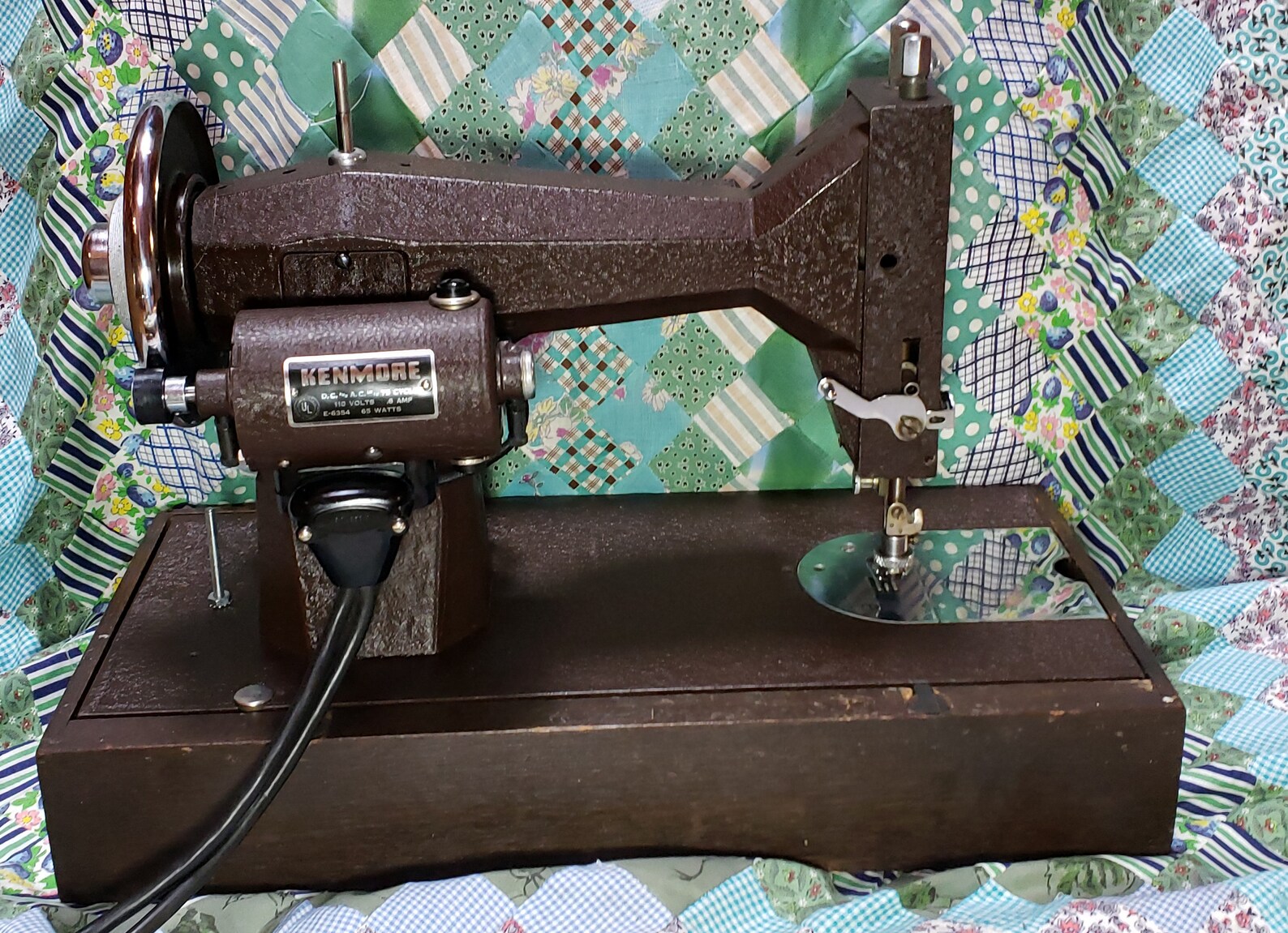 Nice Vintage 1950s Sewing Machine Case Extras Small Etsy