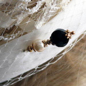 Black Faceted Glass and Cream Pearl Hat Pin in Custom Lengths, Classic Design Hatpins or Stick Pins for Womens Hats, Scarves or Coats immagine 4