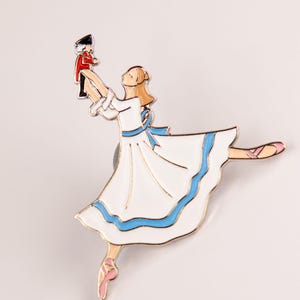Pin esmaltado de Clara Cascanueces, regalo para bailarina de ballet