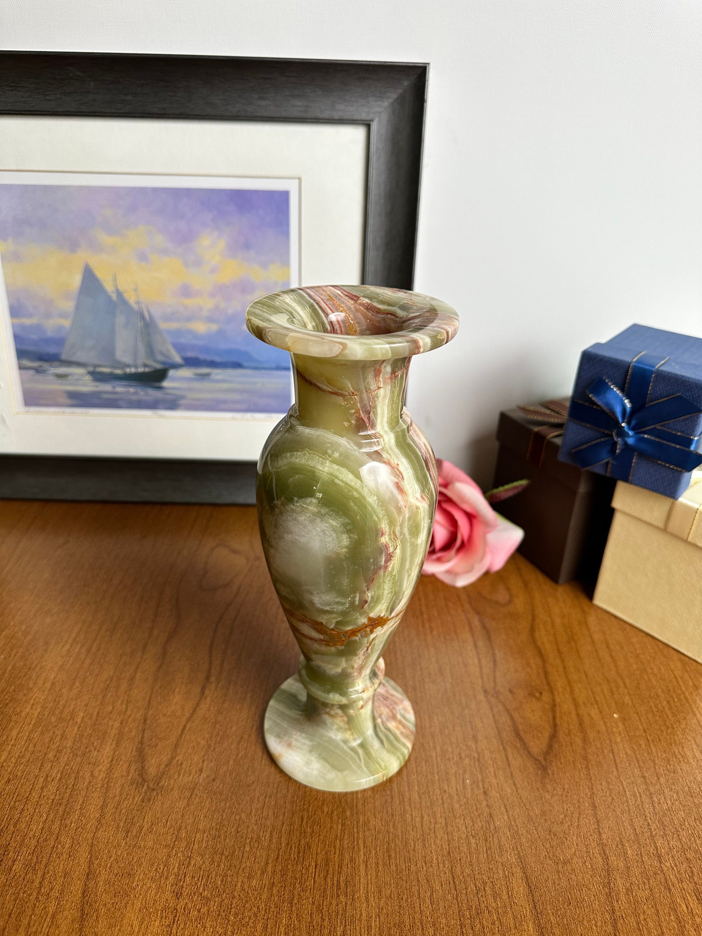 10インチの美しいグリーンの大理石の花瓶：ご自宅やオフィスの装飾に