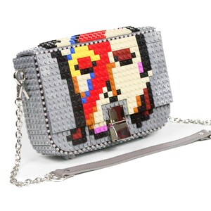 Bolso Clip con dibujo de David Bowie- Cambia su dibujo cuando quieras - Bloques tipo Lego de alta calidad - Envío Gratuito