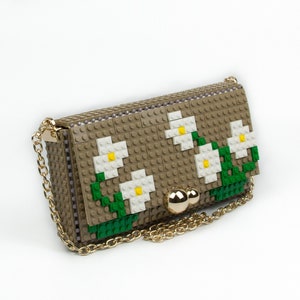Cartera cuadrada  con dibujo de margaritas - Cambia su dibujo cuando quieras -  Bloques tipo Lego de alta calidad - Envío Gratuito