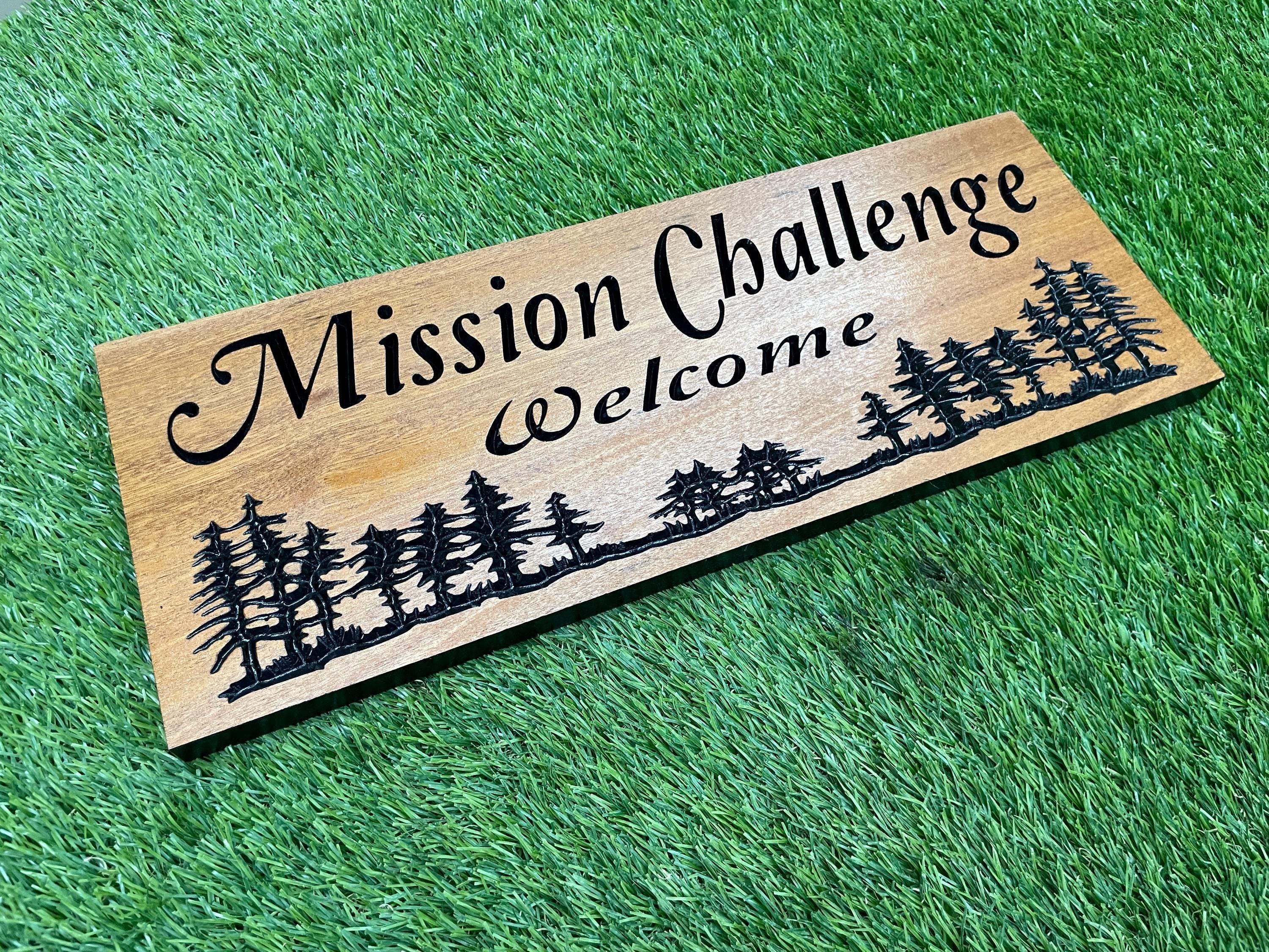 Custom Carved Wood Cabin Sign: Personalized Mountain Home Decor