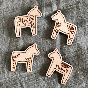 Dalapferde - Dalapferd - Dala Pferd - aus Holz - lasergraviert - 4 Stück