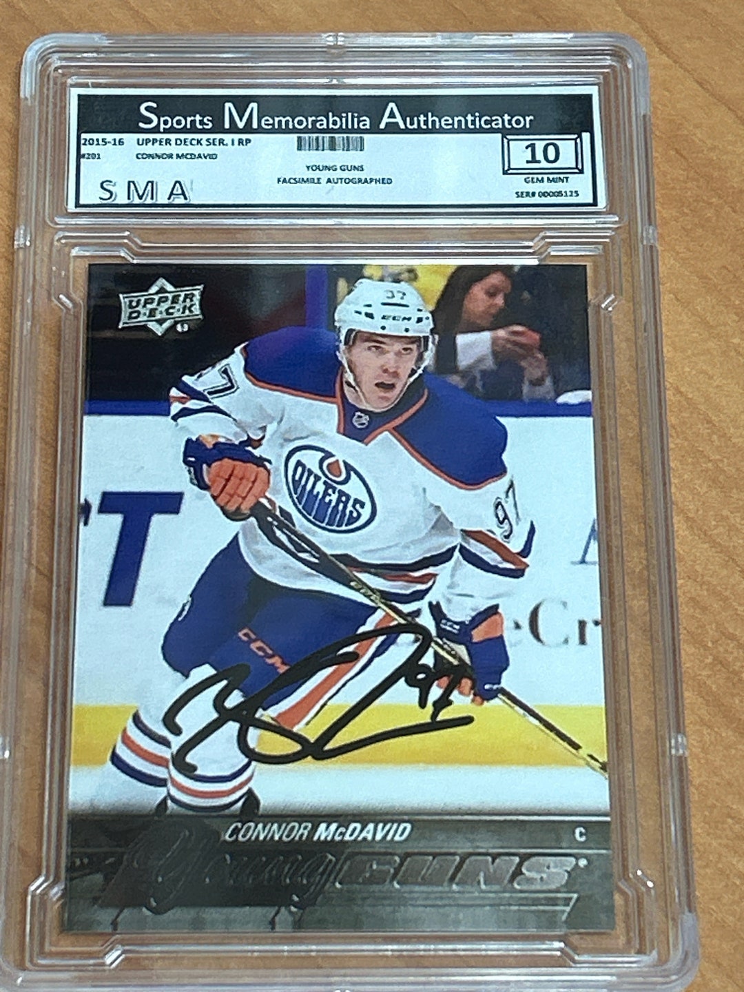 201516 Connor Mcdavid Young Guns Rookie Facsimile Autographed Reprint Graded