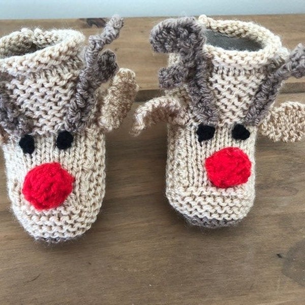Reindeer Booties, Baby slippers, Baby outfit, Babys first Christmas, knitted baby booties, baby stocking filler, baby gift, Crib shoes, Xmas