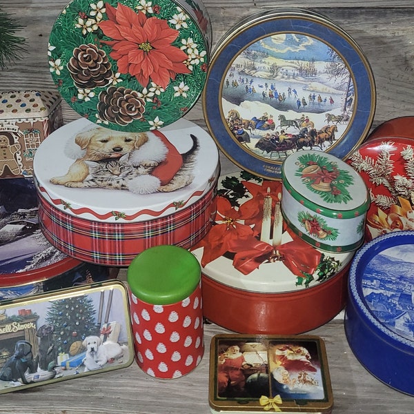 Vintage Collectible Christmas Tin | Fruit Cake Tin | Tea Tin | Cookie Tin | Biscuit Tin | Biscuit Tin