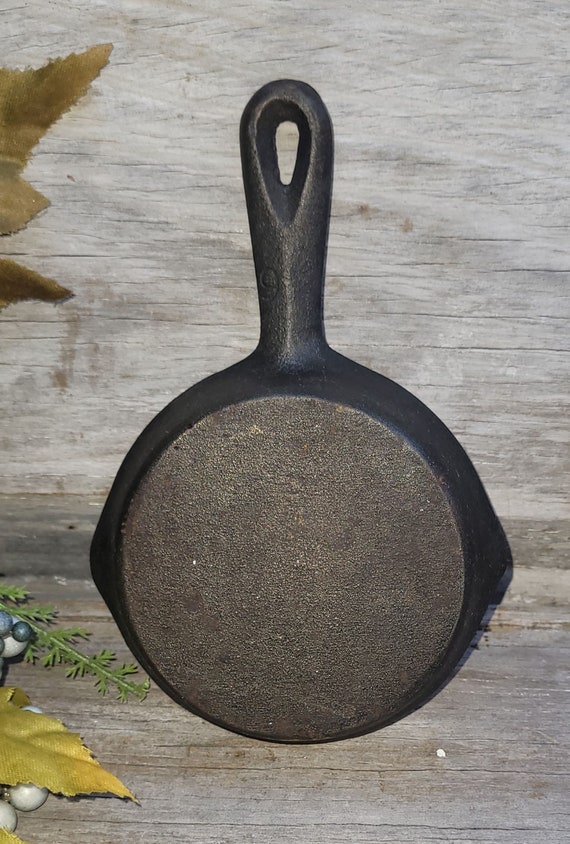 Vintage Small Cast Iron Frying Vintage Cast Iron Cast Iron Frying