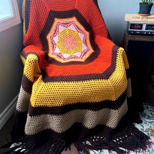 Vintage Handmade Octogon Afghan Blanket With Tassels