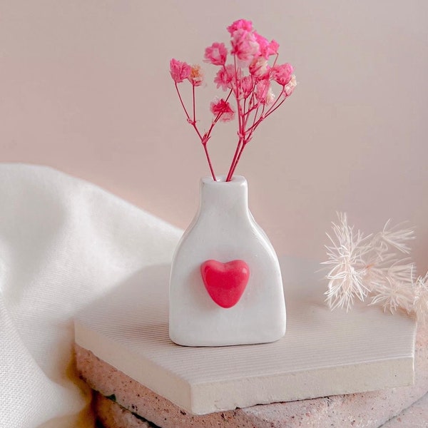 Personalised Mini Vase / Custom tiny vase / miniature vase / Handpainted Vase / miniature pot / mini birthday gift / Couple tiny gift / Tiny