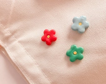 Flower Small Pins / Clay Flower Pins / Flower Market Design / pastel flower pins / Cute clay pins / funky art / kawaii design / gift for her