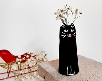 Tiny Black Cat Vase / Black Cat Decor / Cat Lovers Gift / Cat Tiny Modern Vase / Handpainted Cat Vase / Dollhouse Miniatures / Funky Vase