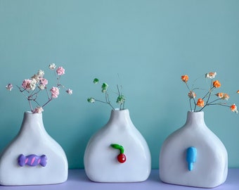 Pastel Tiny Vases / mini cute vase / Tiny mini vases / Bud vases / Cool birthday gift / Dried Flower Holder / Keepsaker / miniature pot /