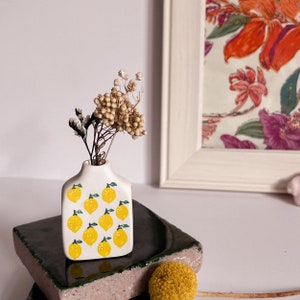 Lemon Tiny Vase / Lemon Mini Vase / Funky Vase for Dried Flowers / Handshaped / Handpainted / Boho Decor / Hyggee / Birthday Gift Minimalist