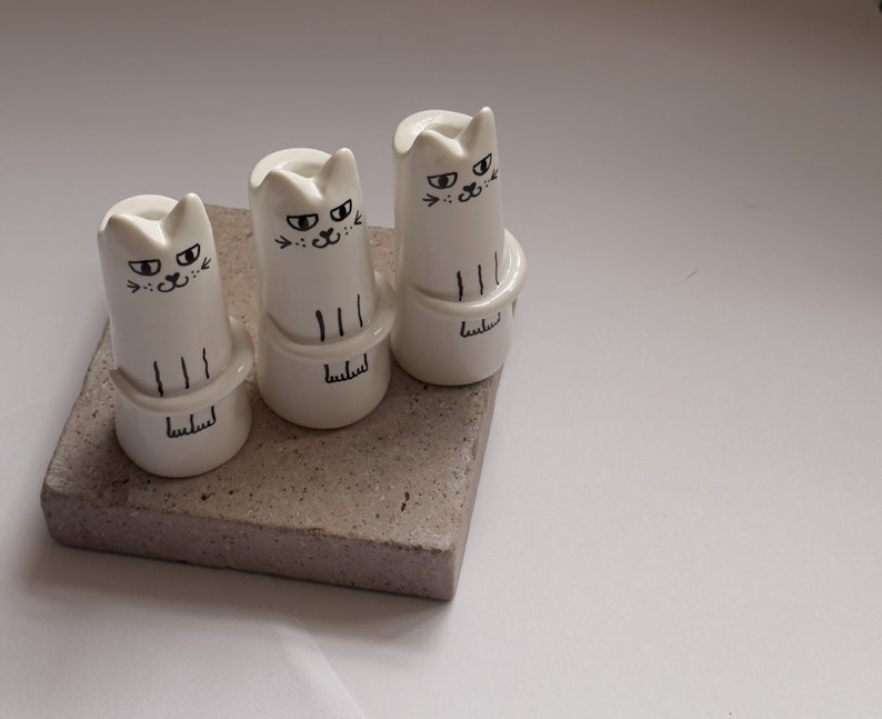 Cat Tiny Modern Vase / Tiny Mini Vase / Cat Lover Gift / Mini Bud Vase / Handmade Small Vase / Handpainted Vase / Dollhouse Miniatures /cute image 3