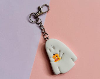 Handpainted Ghost Keychain, Halloween Keychains, Halloween Gift, Ghost bag charm, Autumn Backpack Keychain, Spooky Fall Decor,Halloween Gift