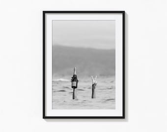 Vrouw met wijn in strand print, feministische, bar cart kunst, zwart-witte muur kunst, vintage print, fotografie prints, museum kwaliteit print