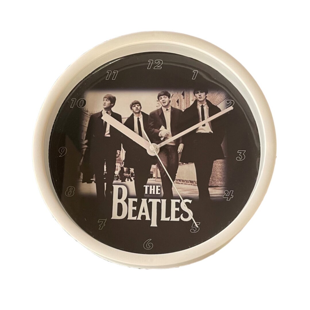ビートルズ壁掛け Amazon.com: Borderless Black Frame Beatles Wall Clock Large