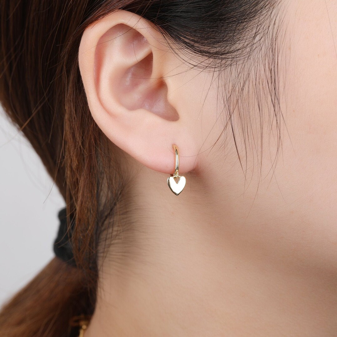 [HAESOOL] 韓国アクセ☆925silver☆Bold heart Earrings HAESOOL] 韓国アクセ☆925silver☆Bold heart Earrings (HAESOOL