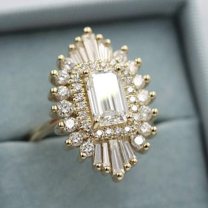 14k gold emerald cut moissanite halo engagement ring, Baguette wedding ring, Unique art deco ring, baguette diamond halo ring Starburst ring