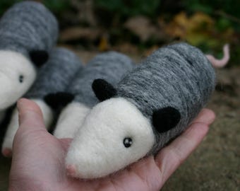Opossum Felt Plushie, possum stuffie, Toy Opossum, Stuffed Animal, Needle Felting